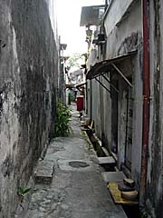 'Side Alley in George Town' by Asienreisender